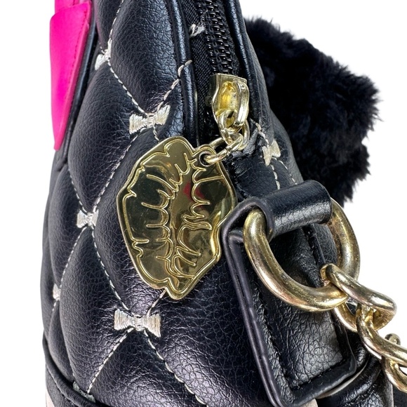 Betsey‎ Johnson Black Striped Quilted Bows Pink Handles Fur Keychain Satchel Bag - Picture 7 of 9